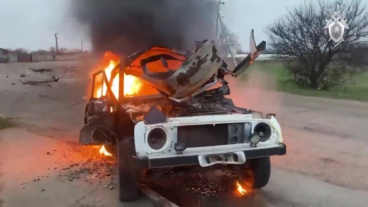 Сгорел на работе: в Херсонской области взорвали автомобиль очередного коллаборанта, который пошел служить оккупантам. Видео