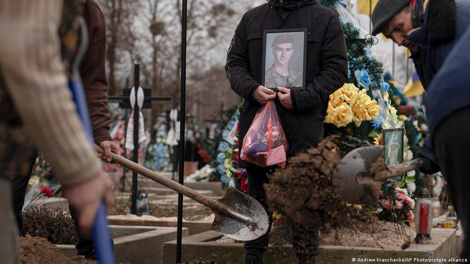 Він був єдиною дитиною в родині: на Київщині попрощалися з 22-річним сапером, який загинув на Луганщині. Фото