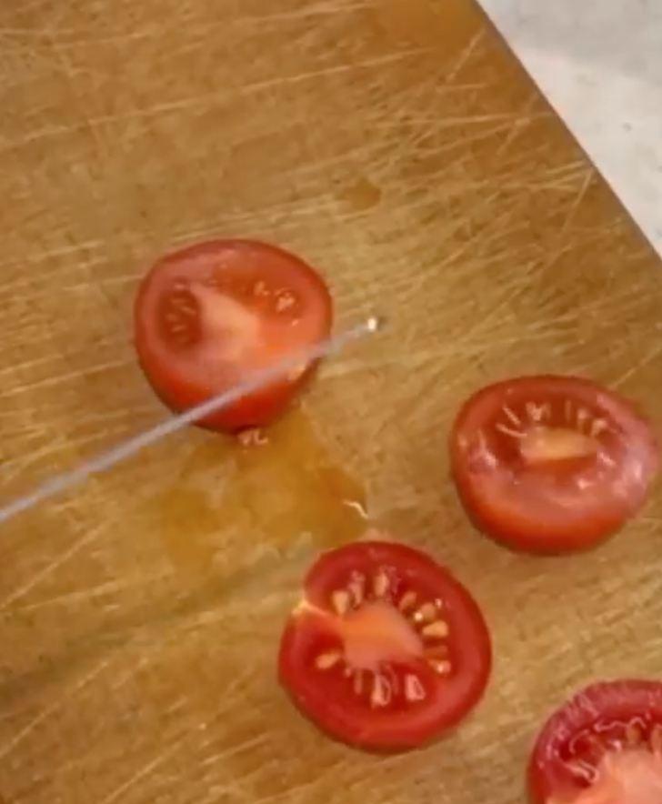 Свіжі помідори