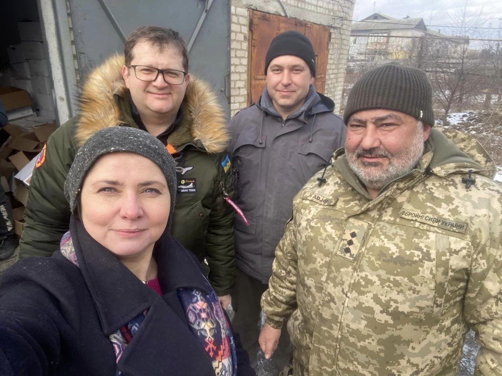 Нардепы от "Евросолидарности" передали 40 генераторов многодетным семьям на деоккупированной Харьковщине
