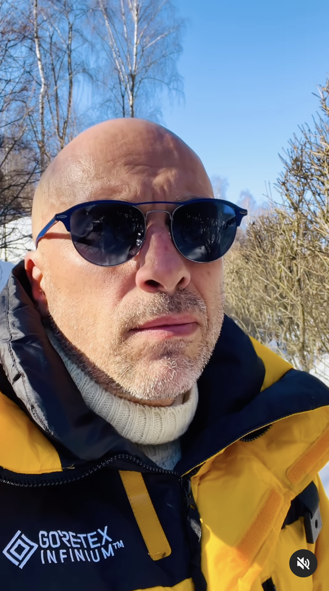 Нагієв у синьо-жовтій куртці розлютив путіністів: мовчазне відео вже добу обговорюють в росЗМІ