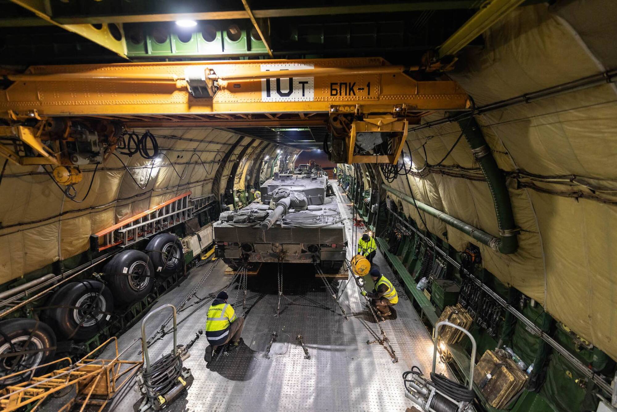 В Генштабі підтвердили, що норвезькі  Leopard 2 вже в Україні. Фото 