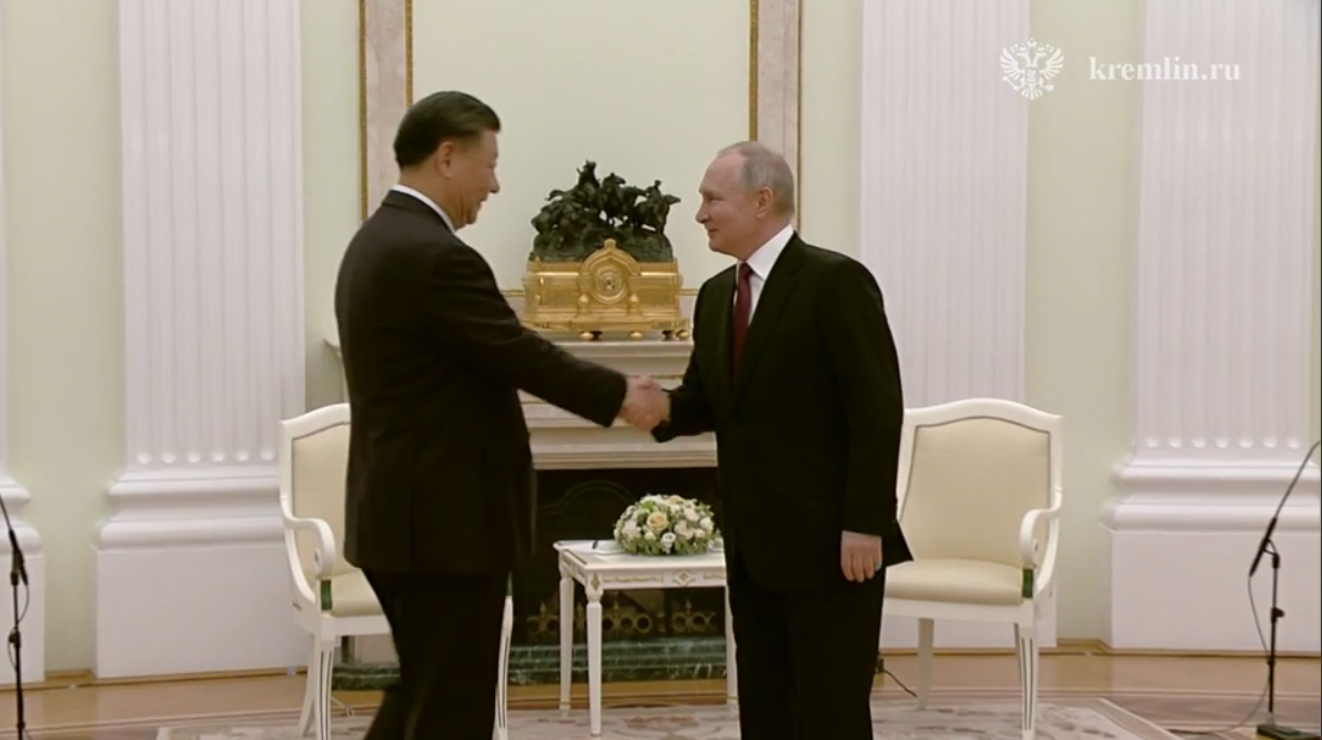 Си Цзиньпин прибыл в Кремль и провел встречу с Путиным: неформальные переговоры продолжались 4,5 часа. Фото и видео