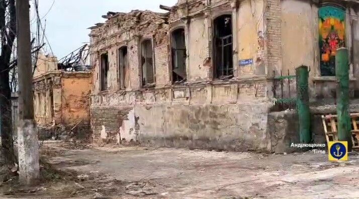 "Почти полтора километра руин": в сети показали, как выглядит исторический центр Мариуполя. Видео