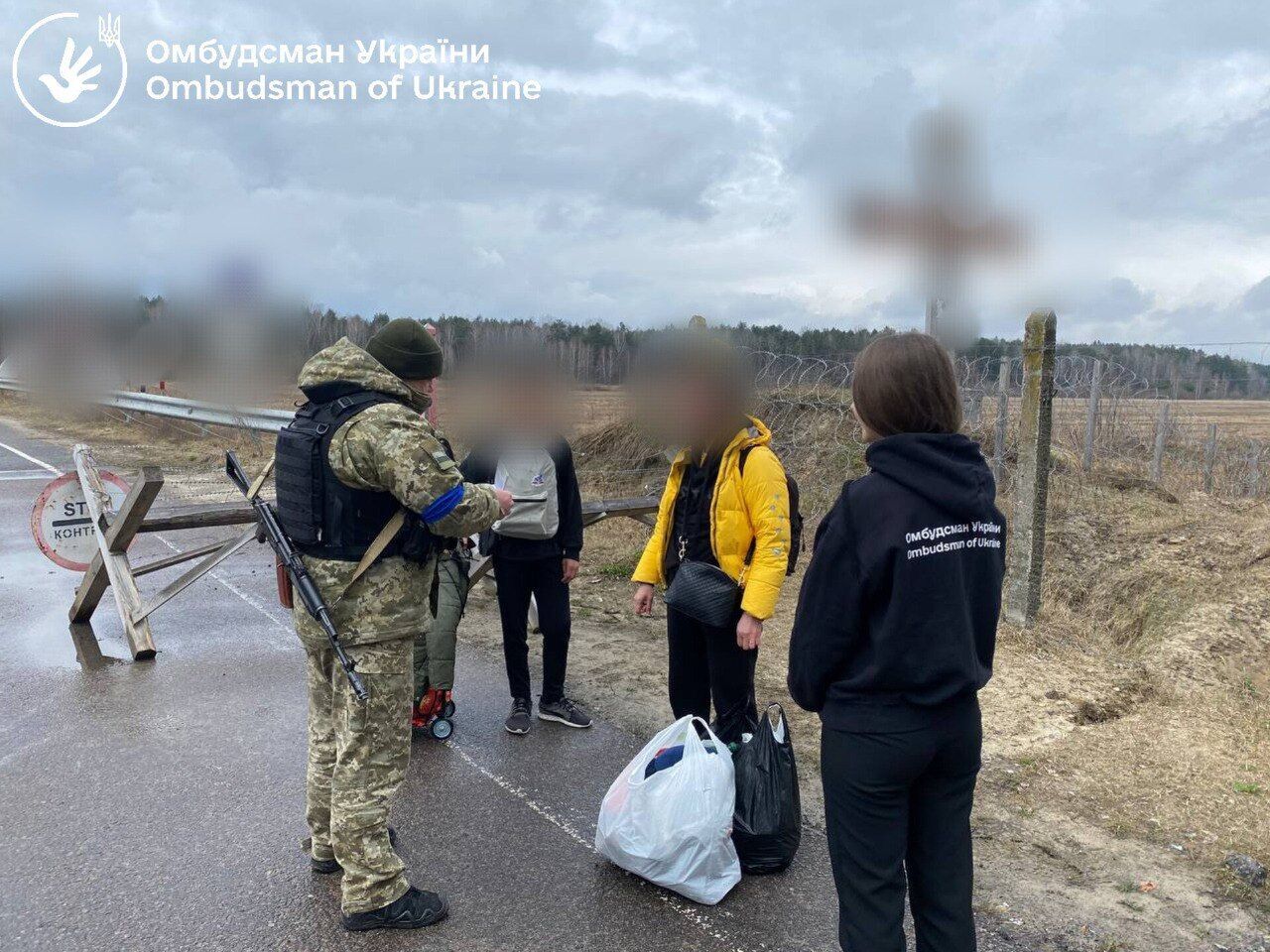 "Наконец-то дома": в Украину удалось вернуть 15 украинских детей, побывавших в оккупации. Фото