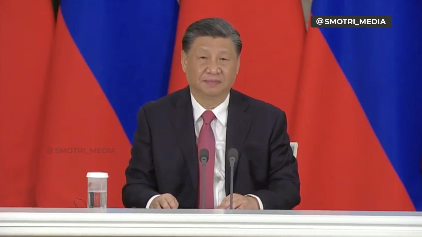 Глава КНР Си Цзиньпин выступает в Москве
