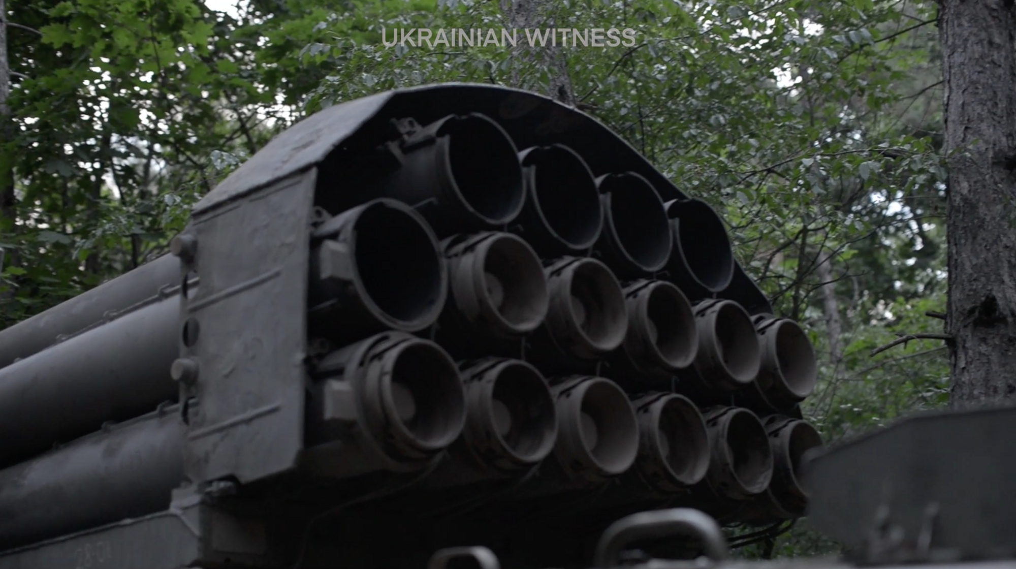 На окупантів чекає лише смерть: українські артилеристи показали, як ’’насипають’’ загарбникам на півдні. Відео