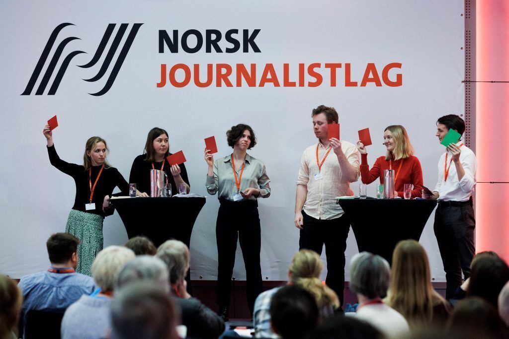 "Допоможіть українським ЗМІ стати стійкішими": керівники НСЖУ взяли участь у конгресі журналістів Норвегії