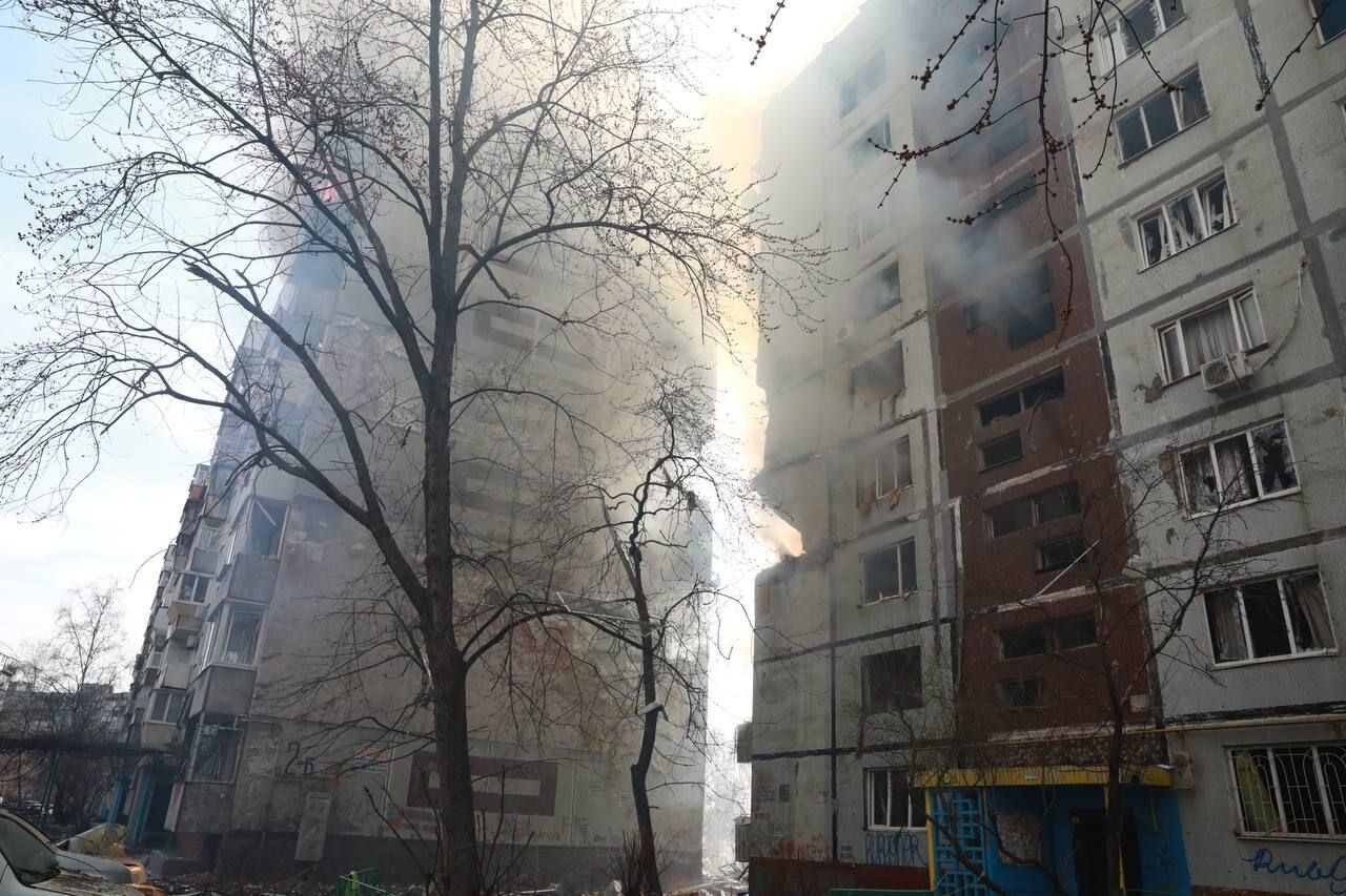 Ракетный удар РФ по Запорожью: в больнице скончался 19-летний парень