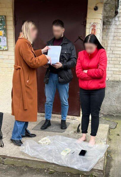 На Волині 26-річна жінка намагалася продати немовля подруги: схемі завадили поліцейські. Фото 