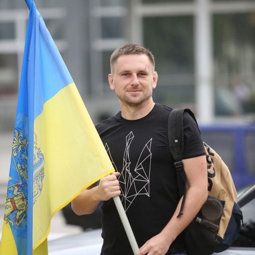 Был настоящим патриотом Украины: в боях под Бахмутом погиб журналист и воин Александр Цахнив. Фото