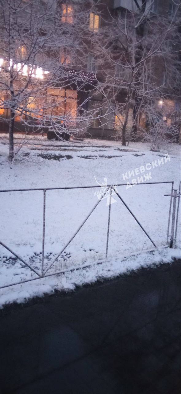 Киев засыпало снегом: появились атмосферные фото и видео заснеженной столицы в марте 