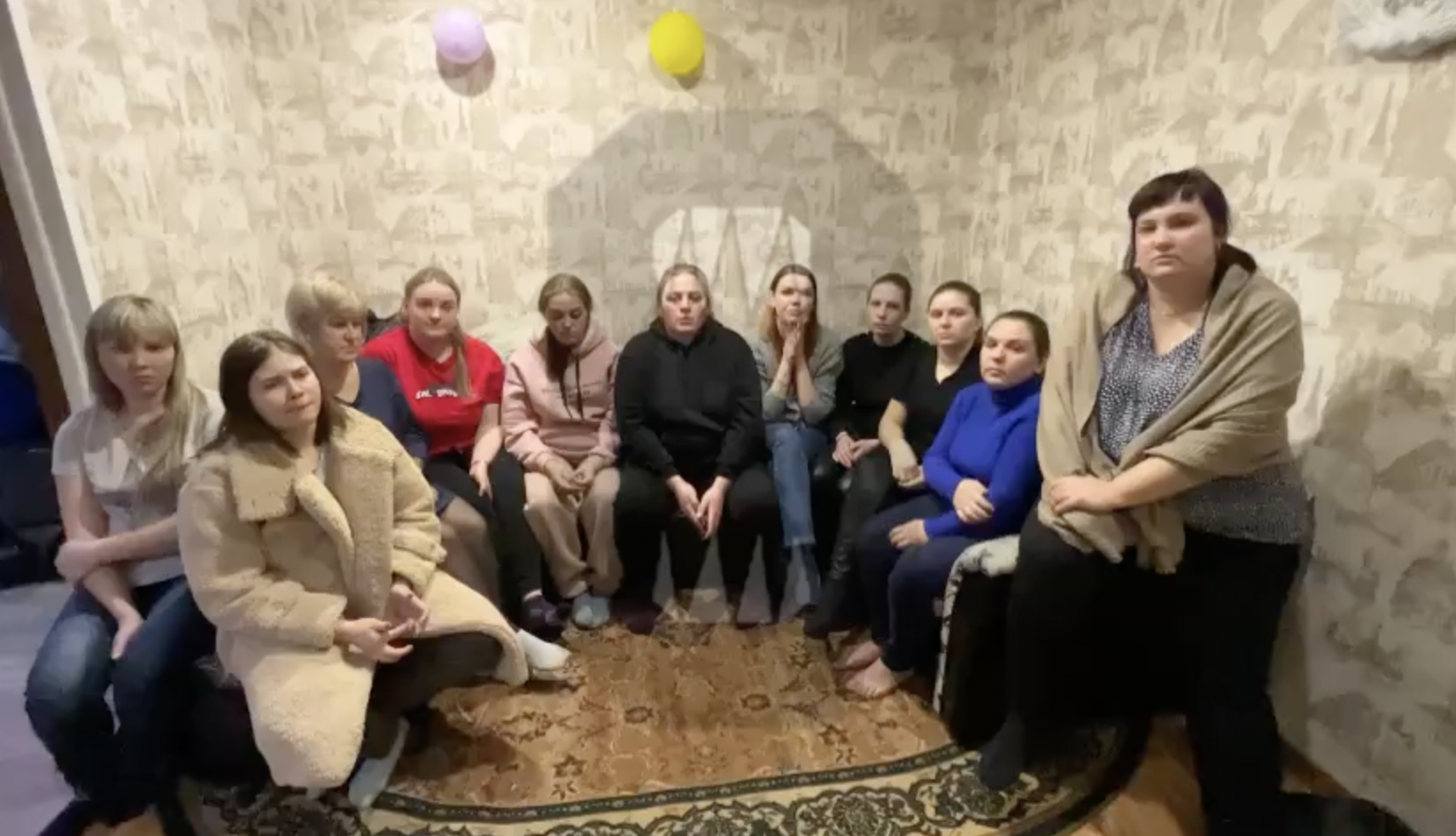 ''Врятуйте, кого ще можна'': дружини та сестри іркутських ''мобіків'' записали нове звернення до Путіна. Відео