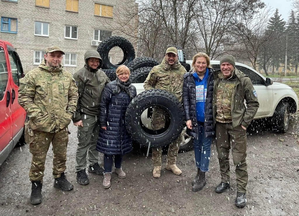 Народные депутаты от "Евросолидарности" привезли в Краматорск помощь для "Эдельвейсов"