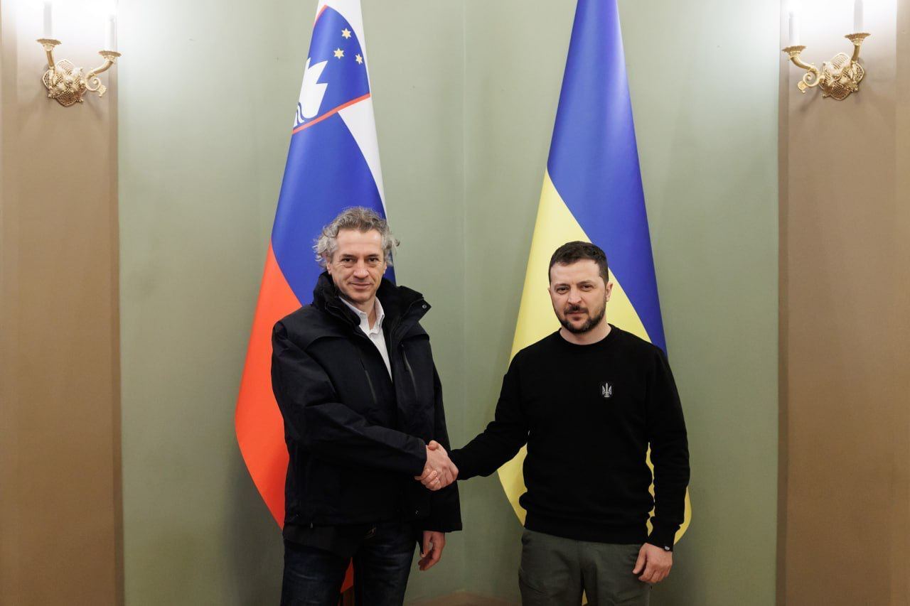 В Украину прибыли с визитом премьеры Словакии, Словении, Хорватии и президент Молдовы: Зеленский поблагодарил за поддержку