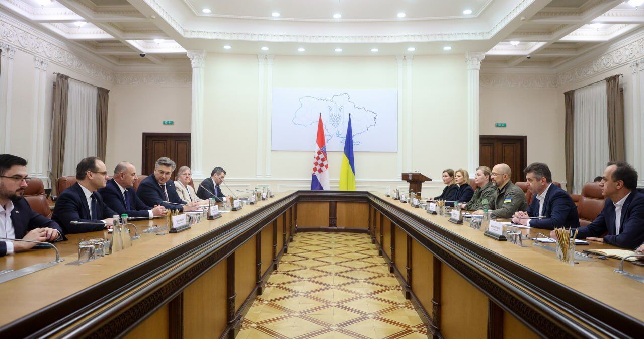 В Украину прибыли с визитом премьеры Словакии, Словении, Хорватии и президент Молдовы: Зеленский поблагодарил за поддержку