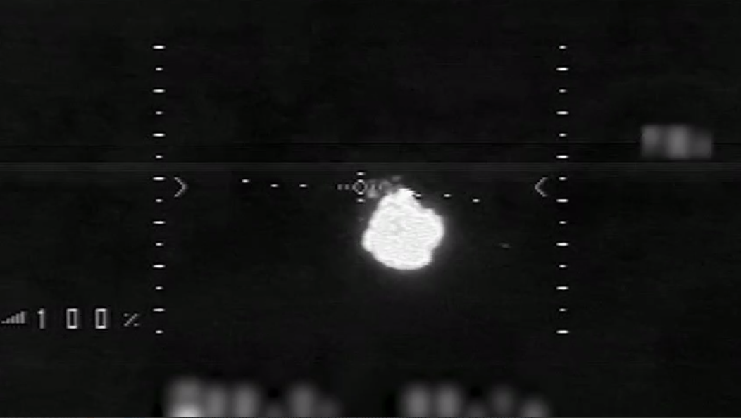 В Минцифре показали, как украинский ударный дрон уничтожил вражеский танк. Видео
