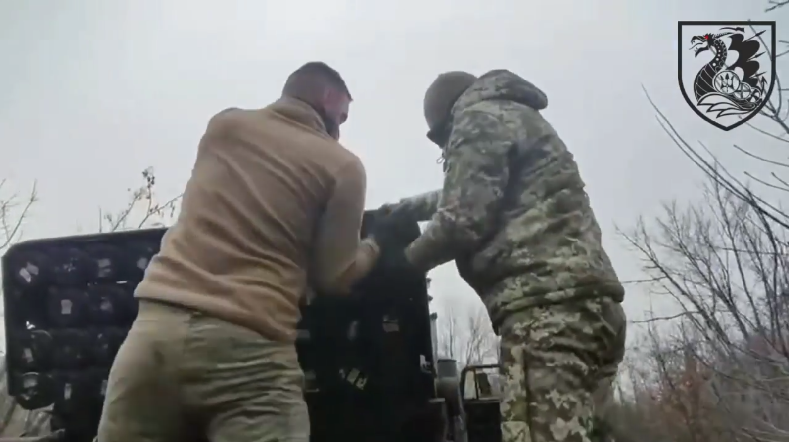 Украинские артиллеристы показали огонь святой мести по российским оккупантам. Видео