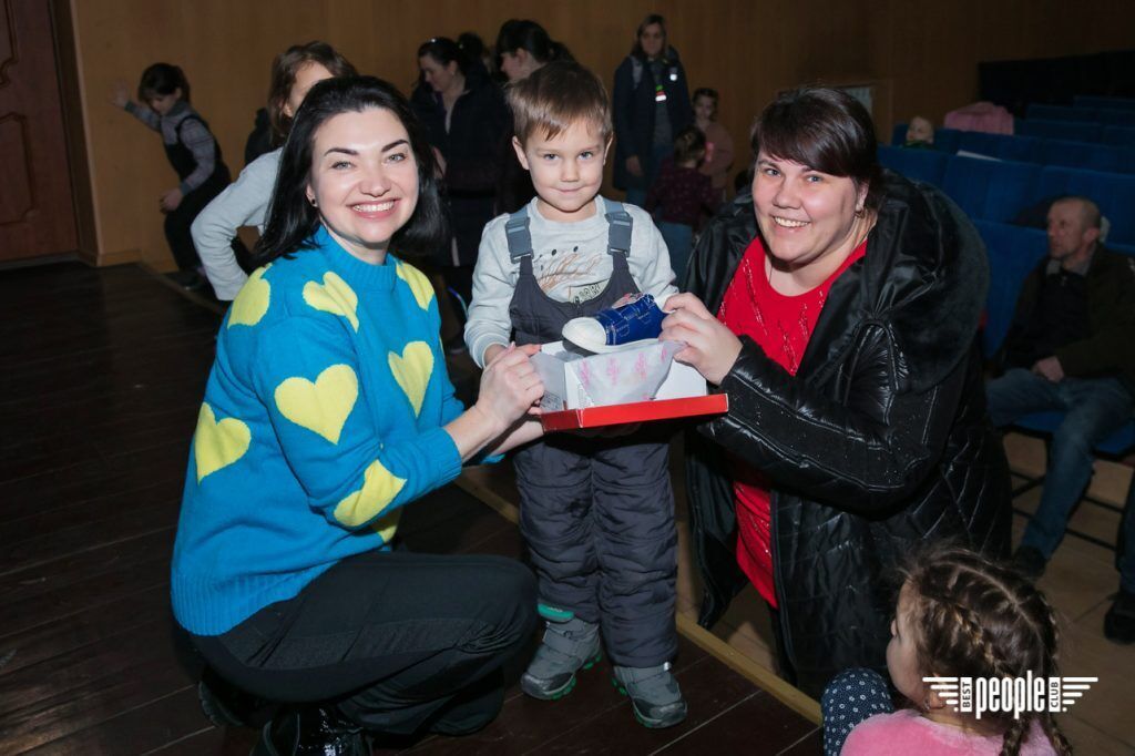 У Нових Петрівцях пройшов благодійний весняний концерт для дітей із багатодітних та малозабезпечених сімей