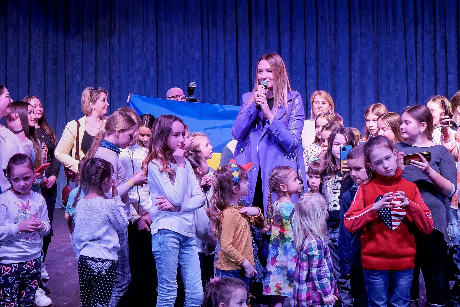 У Нових Петрівцях пройшов благодійний весняний концерт для дітей із багатодітних та малозабезпечених сімей