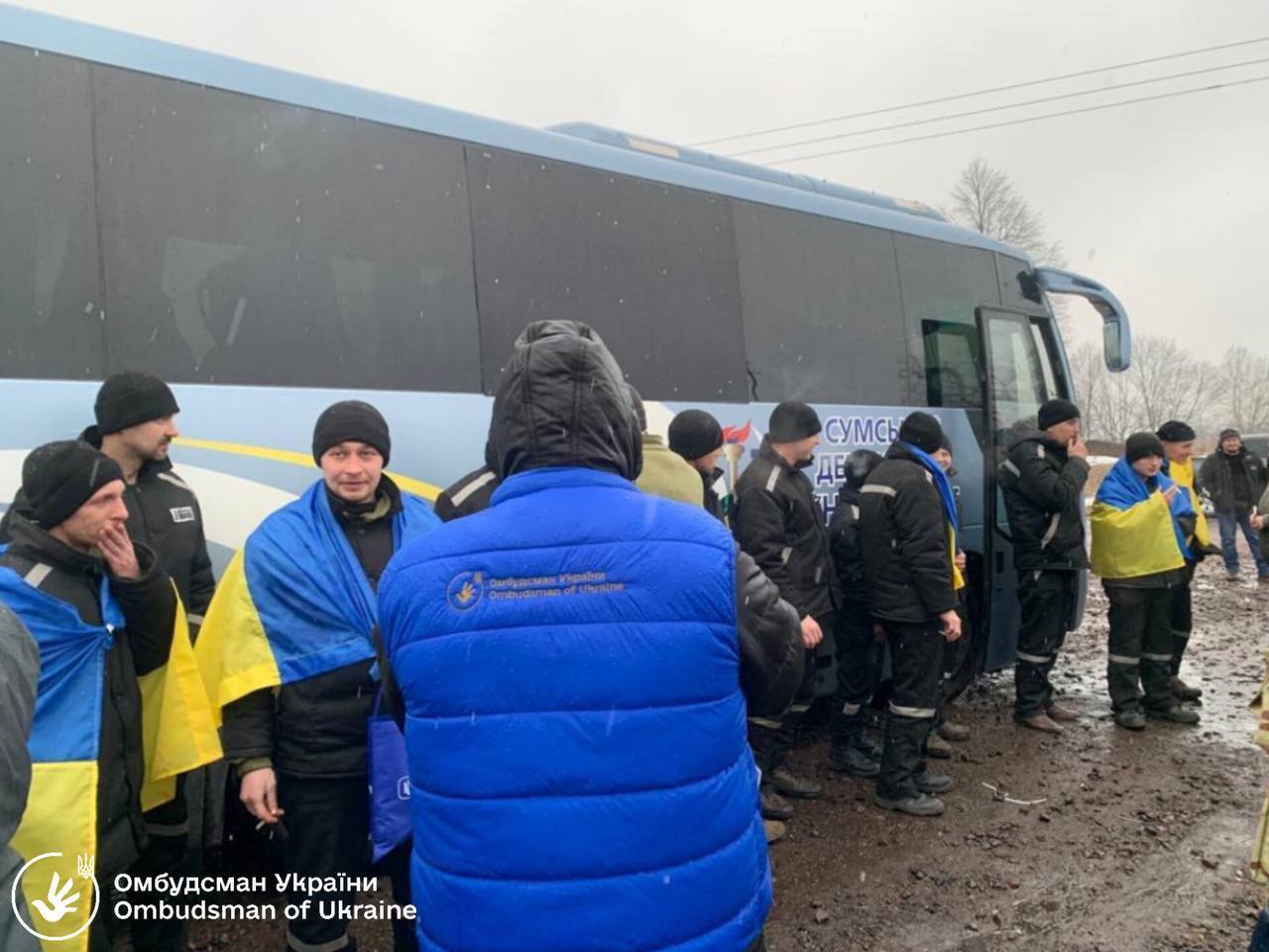 Українські полонені повертаються додому