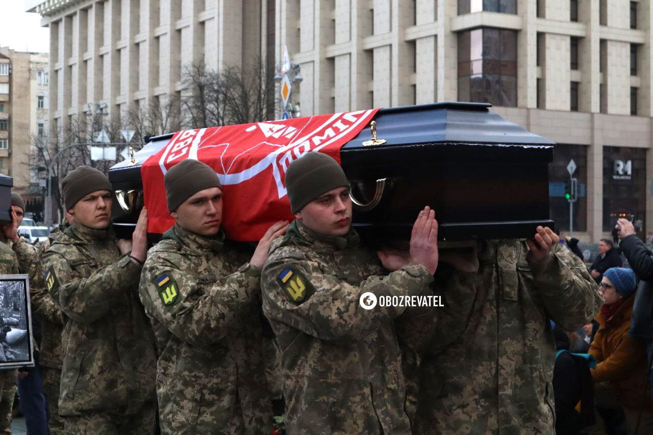 В Киеве попрощались с героями-разведчиками "Святошей", "Аполлоном", "Непейпивом" и "Тарасием". Фото и видео