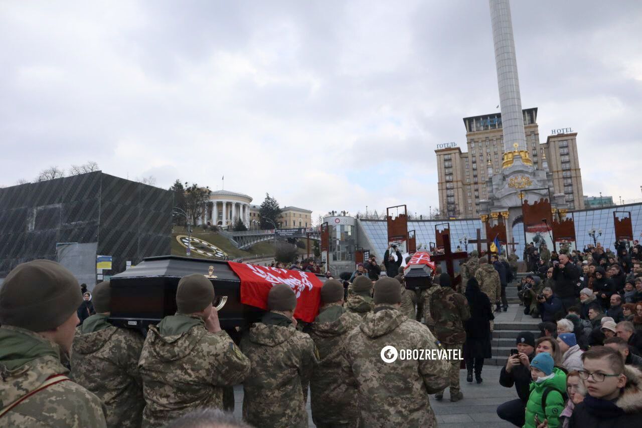 У Києві попрощалися з героями-розвідниками "Святошею", "Аполлоном", "Непийпивом" та "Тарасієм". Фото і відео