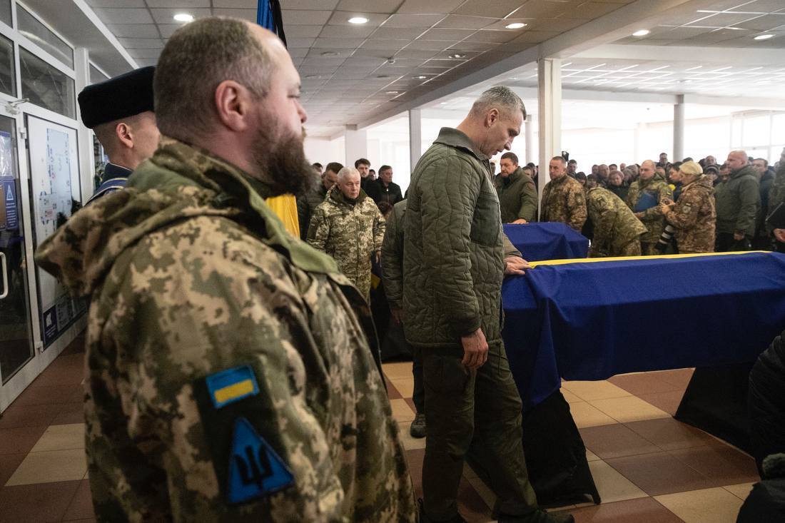 В Киеве попрощались с двумя героями-летчиками: Кличко рассказал о погибших защитниках