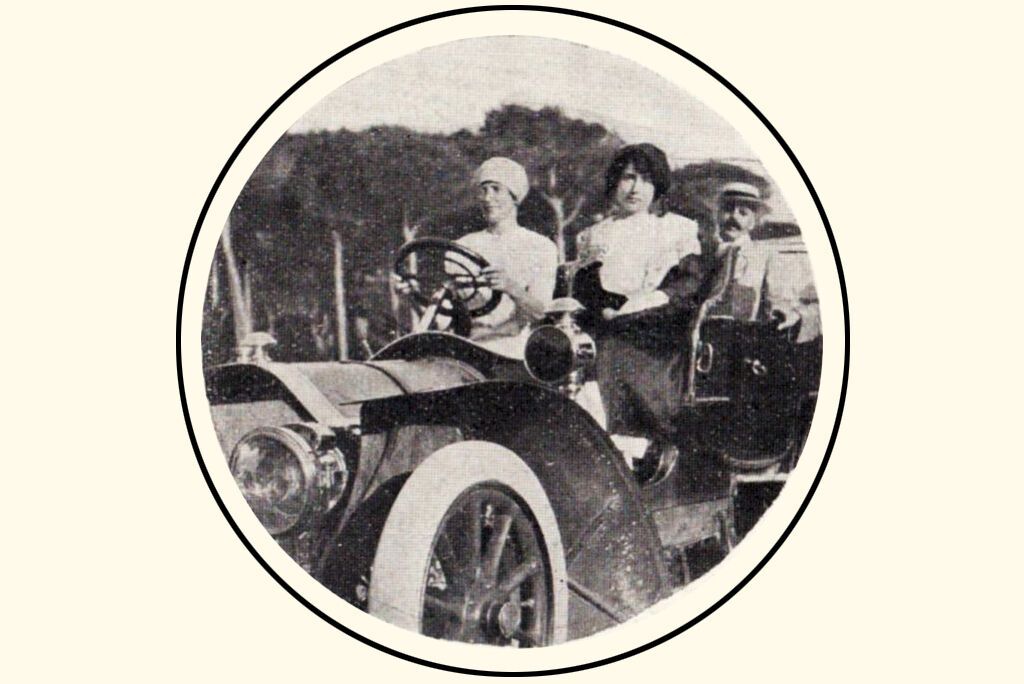 Стало известно, кем были первые женщины-автомобилистки в Украине