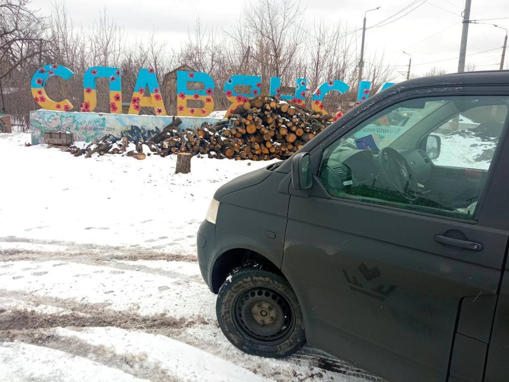 ВСУ получили еще два микроавтобуса от Favbet Foundation