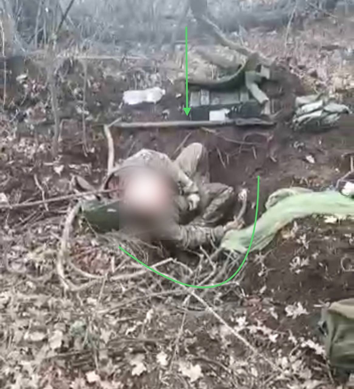 Змусили копати собі могилу: в мережі звернули увагу на моторошну деталь із розстрілом окупантами українського воїна