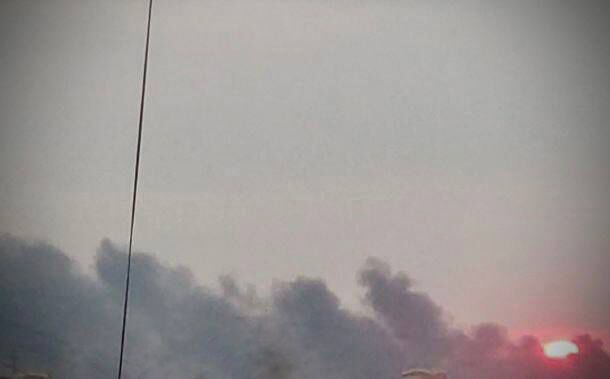 В Киеве прогремели взрывы в двух районах: есть прилет в объект инфраструктуры, из-за падения обломков ракеты горели авто. Фото