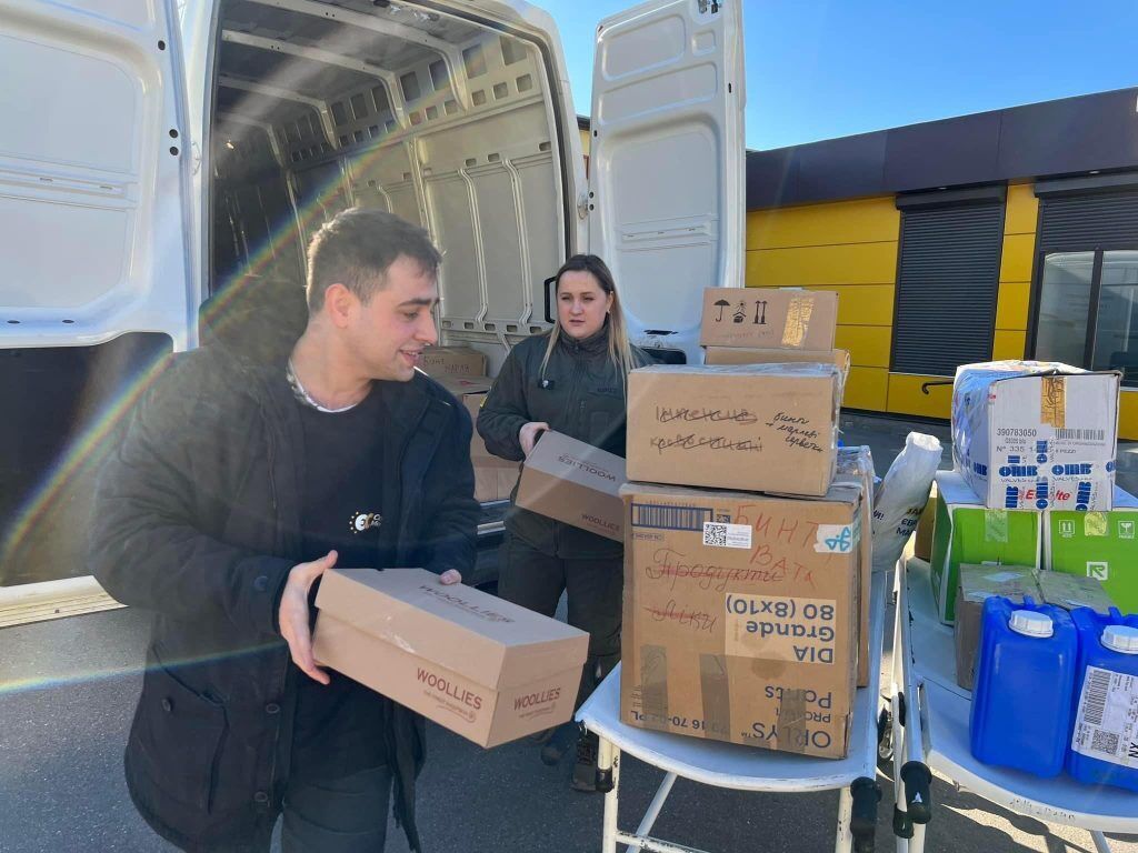 "Солидарная молодежь" отвезла медицинские средства и лекарства в военные госпитали Донетчины и Харьковщины