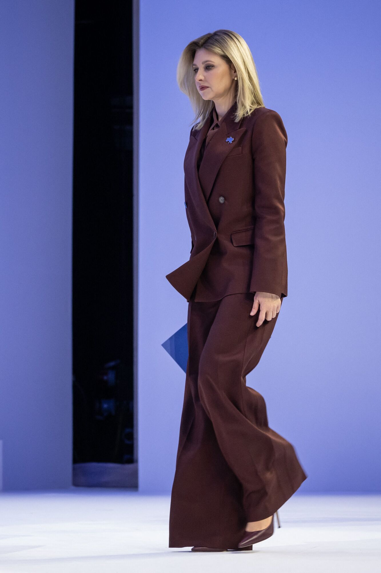 Это была настоящая "революция"! Когда брюки вошли в гардероб женщин и почему за их ношение бросали в тюрьму