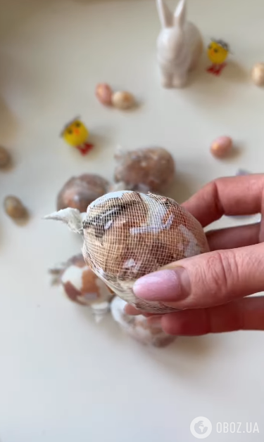Як пофарбувати мармурові яйця на Великдень: лише натуральні барвники 