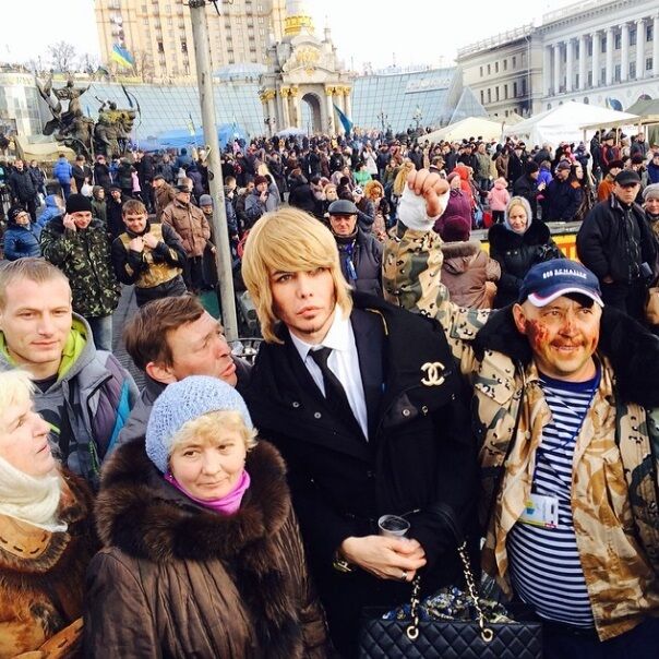 Вшановував Небесну Сотню і ходив у вишиванці, а тепер славить війну: як змінилася позиція Звєрєва щодо України за 8 років