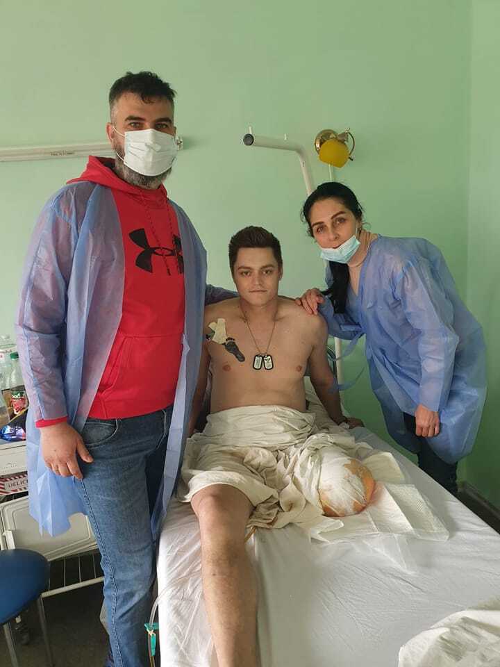"Спливав кров'ю після прямого влучення танка": лікарі у Дніпрі шість годин рятували життя відомому веслувальнику