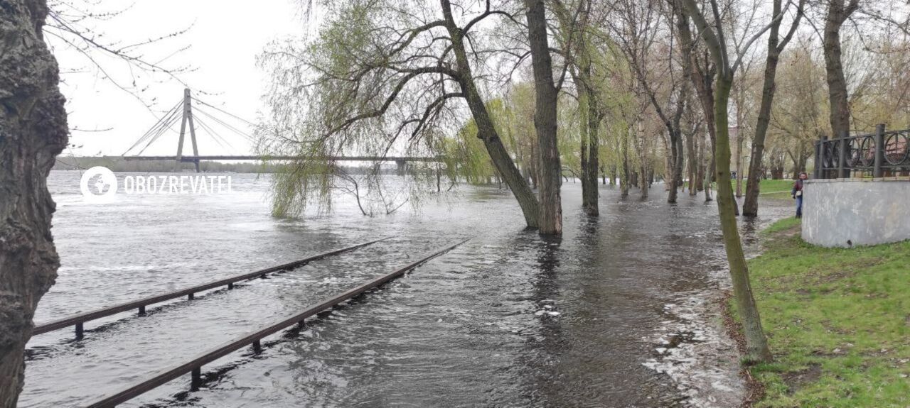 Киев из-за наводнения превратился в Венецию: эксклюзивные фоторепортаж и видео