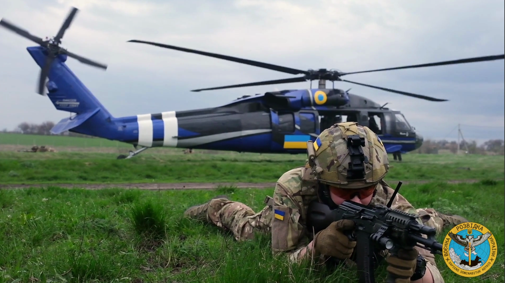 "Значно випереджає радянські аналоги": у Буданова показали, як використовують у бойових діях легендарний американський вертоліт Black Hawk. Відео