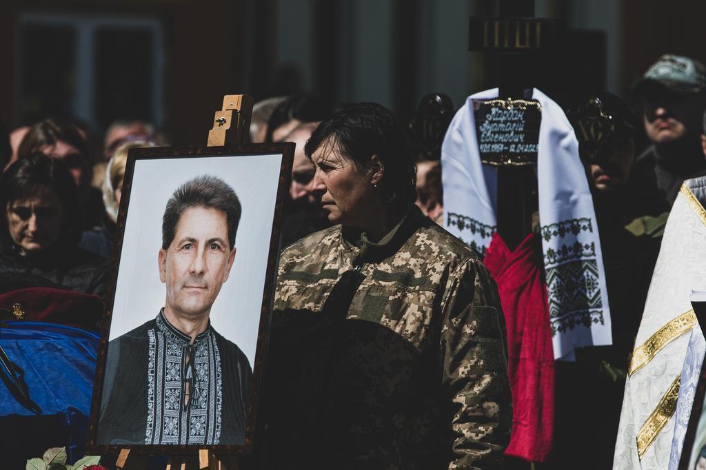 У Миргороді попрощалися з двома Героями-земляками, які загинули в один день у боях за Україну. Фото