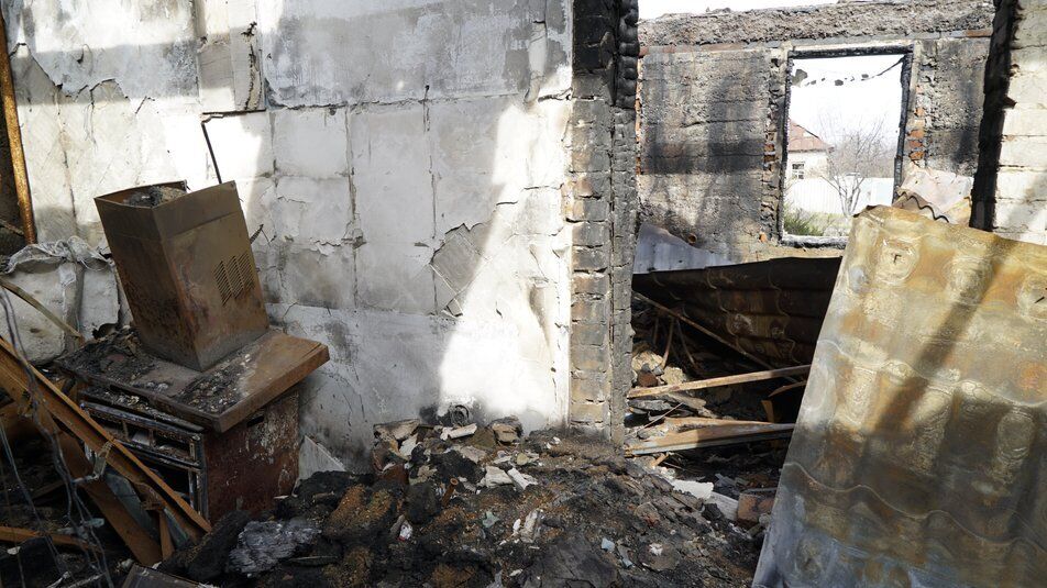 "Живим не здамся": мешканець Харківщини застрелив двох окупантів, які напали на його дім, і пішов воювати під Бахмутом. Відео 