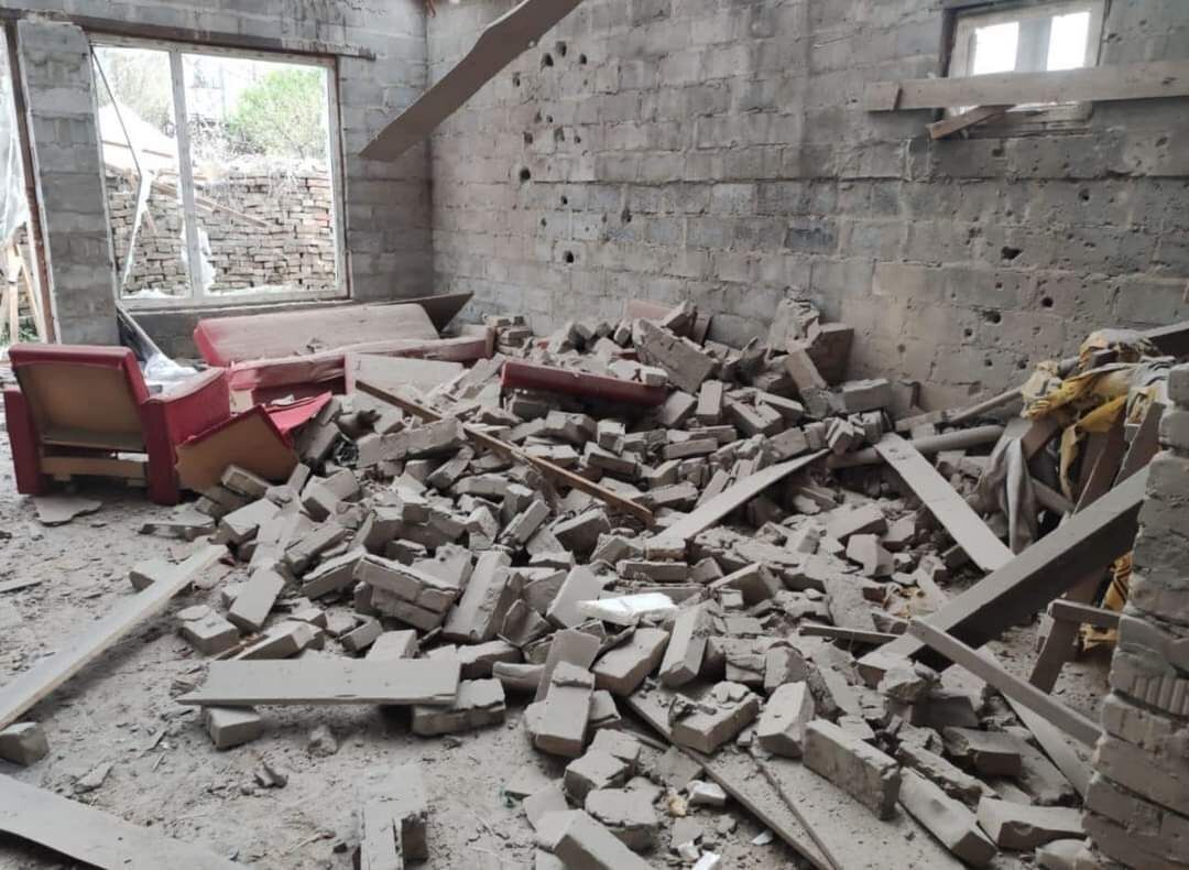 Войска России обстреляли Никополь из артиллерии: разрушены жилые дома, есть раненый. Фото