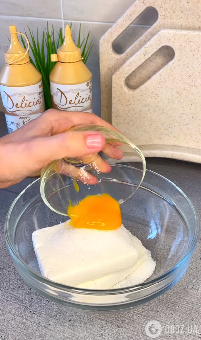 Как правильно добавлять яйца, чтобы сырники не распадались: делимся технологией
