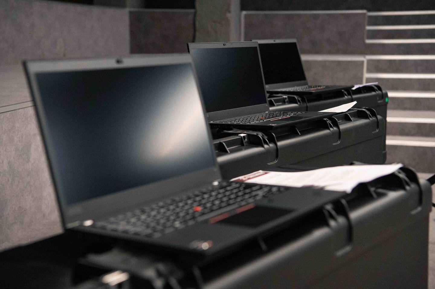 Порошенко отправит ВСУ технику для охоты на операторов вражеских дронов. Фото и видео