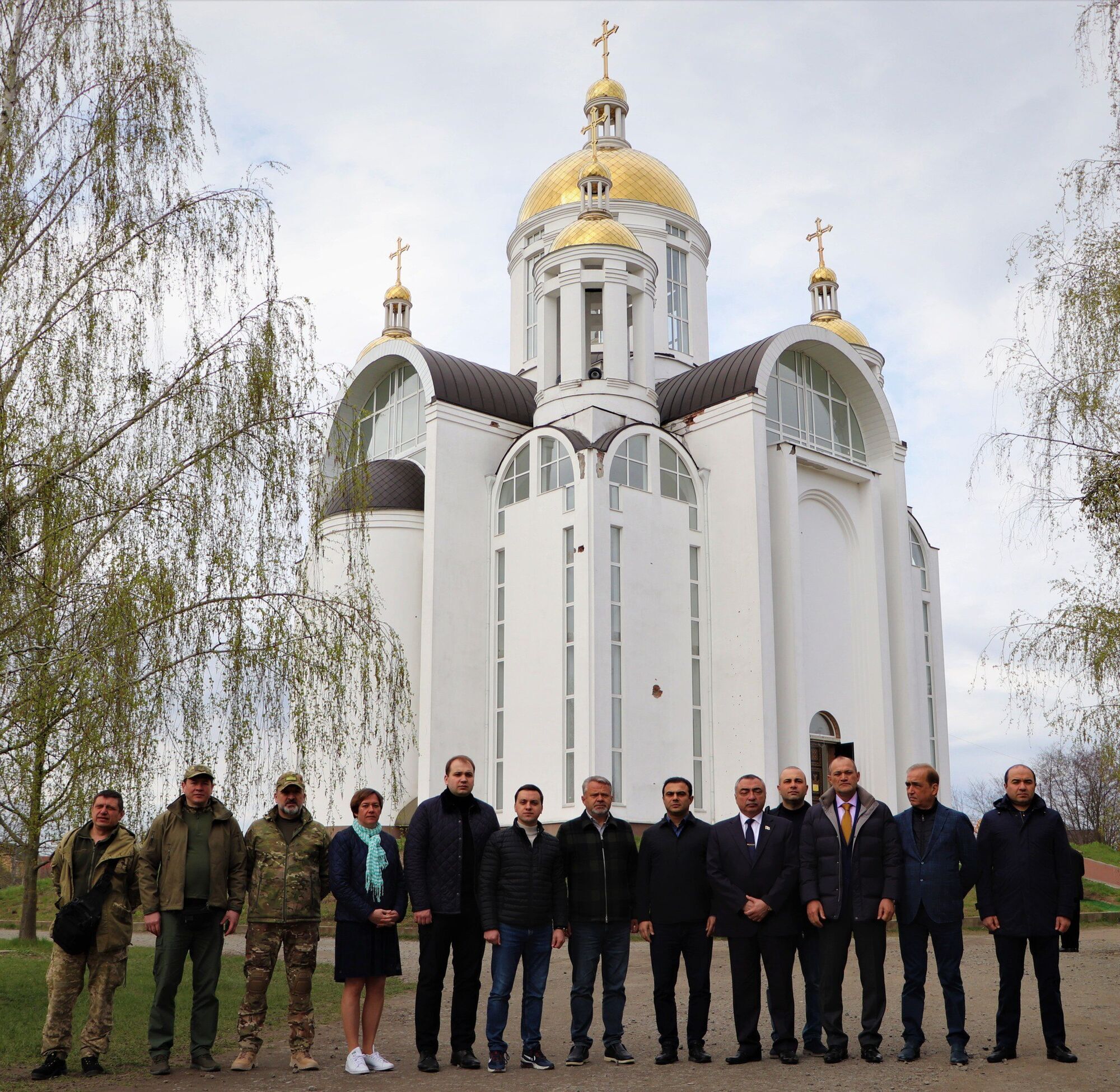 В Украину впервые после полномасштабного вторжения РФ приехали политики из Азербайджана