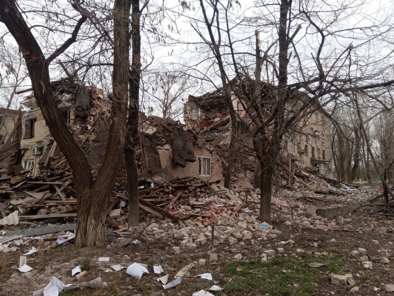 Російські війська знову обстріляли Авдіївку: цього разу без жертв, але зруйнували будинки. Фото
