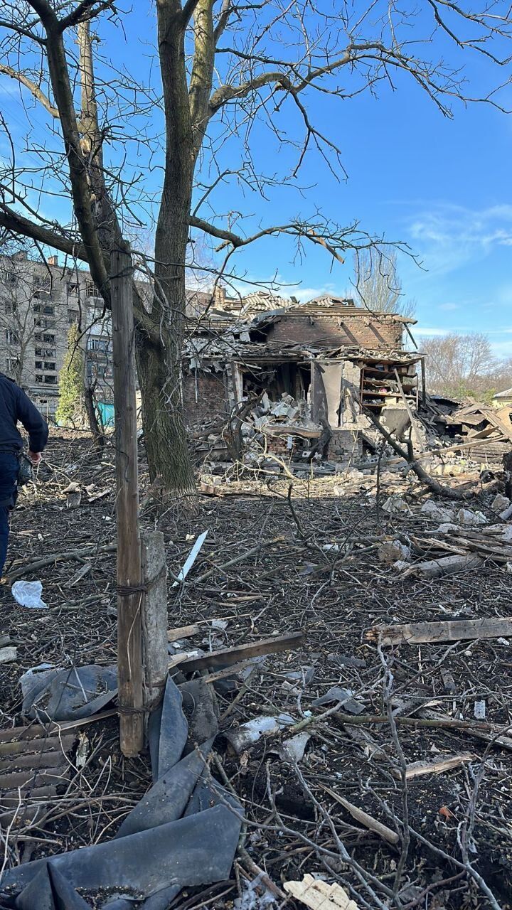 Окупанти обстріляли центр Костянтинівки: загинуло щонайменше шестеро осіб. Фото