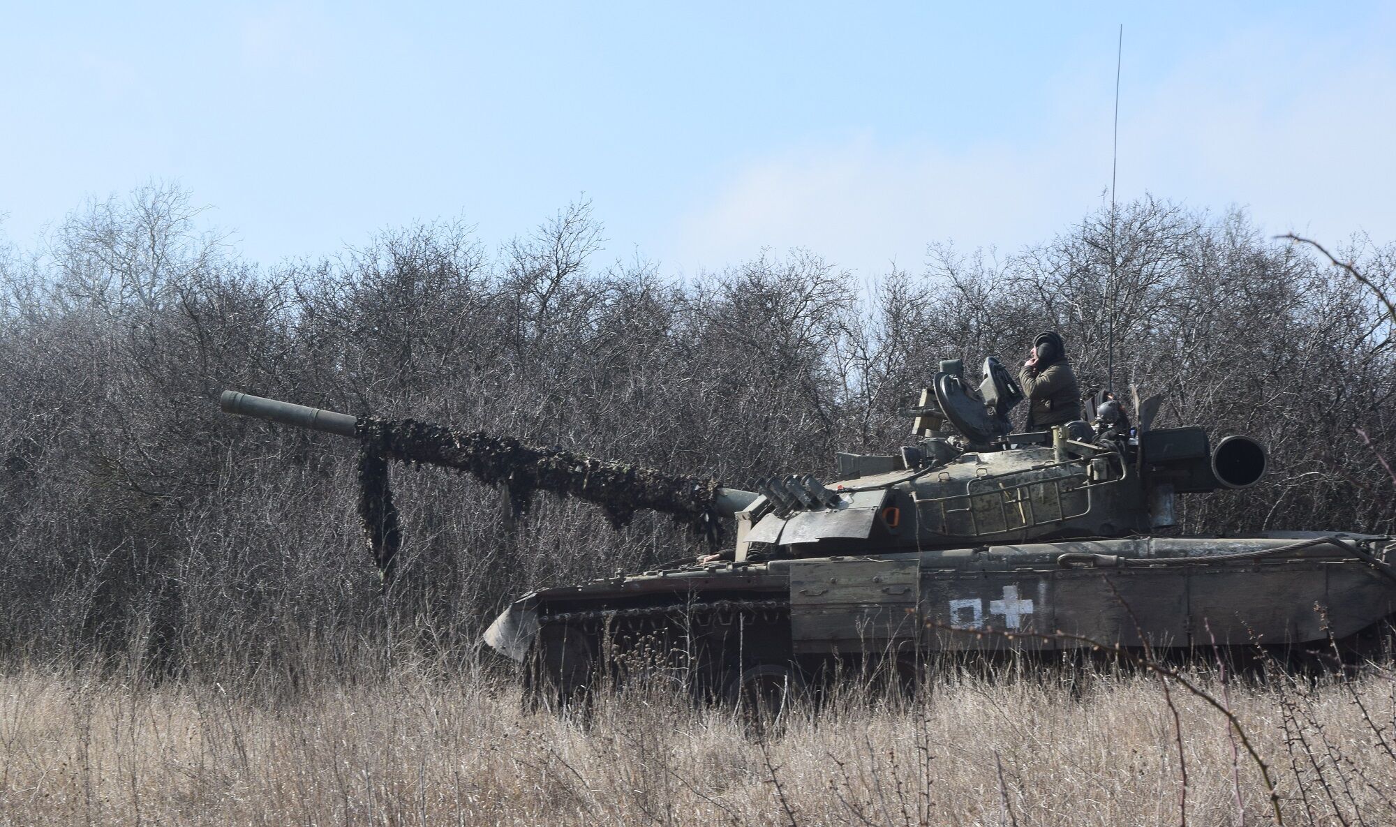 Стрімко виходять на позиції, точно б’ють і мобільно ховаються: як працюють українські танки по ворогу. Фото