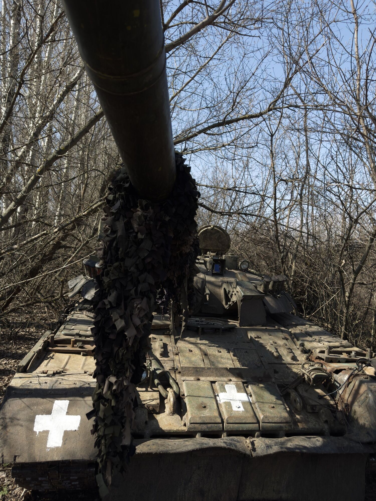 Стрімко виходять на позиції, точно б’ють і мобільно ховаються: як працюють українські танки по ворогу. Фото