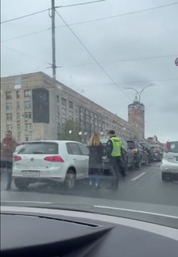 У Києві на Печерську сталась масова аварія. Фото та відео